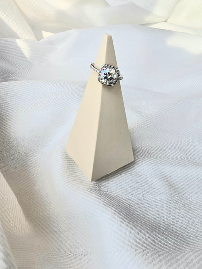 Tall Pyramid Ring Holder