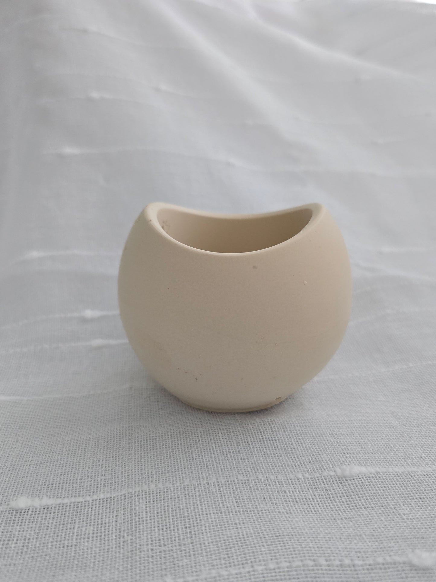 Maru Vase
