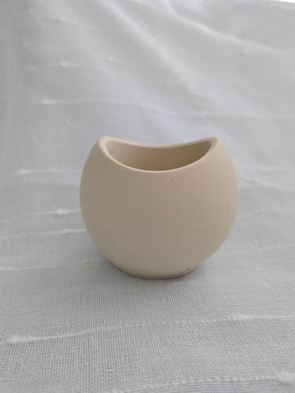 Maru Vase